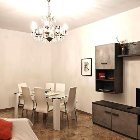 Laura Apartment Venice 4 P. 15 M To Venice Mestre Esterno foto